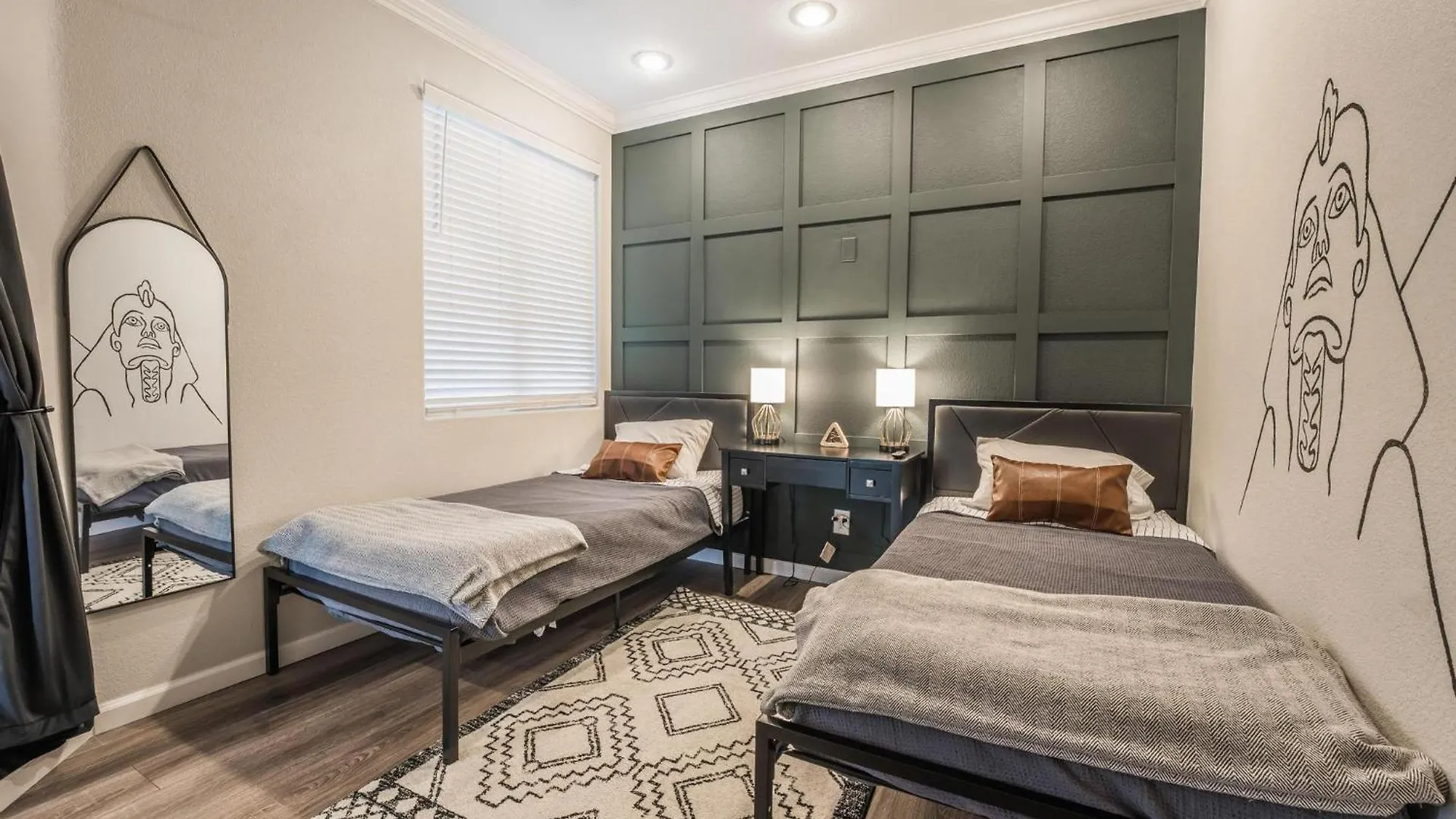 Vegas-Style Desert Luxury: Themed Bedrooms, Game Room, Fire Pit & Jacuzzi. Only 20 Min To The Strip! Las Vegas 0*,  USA