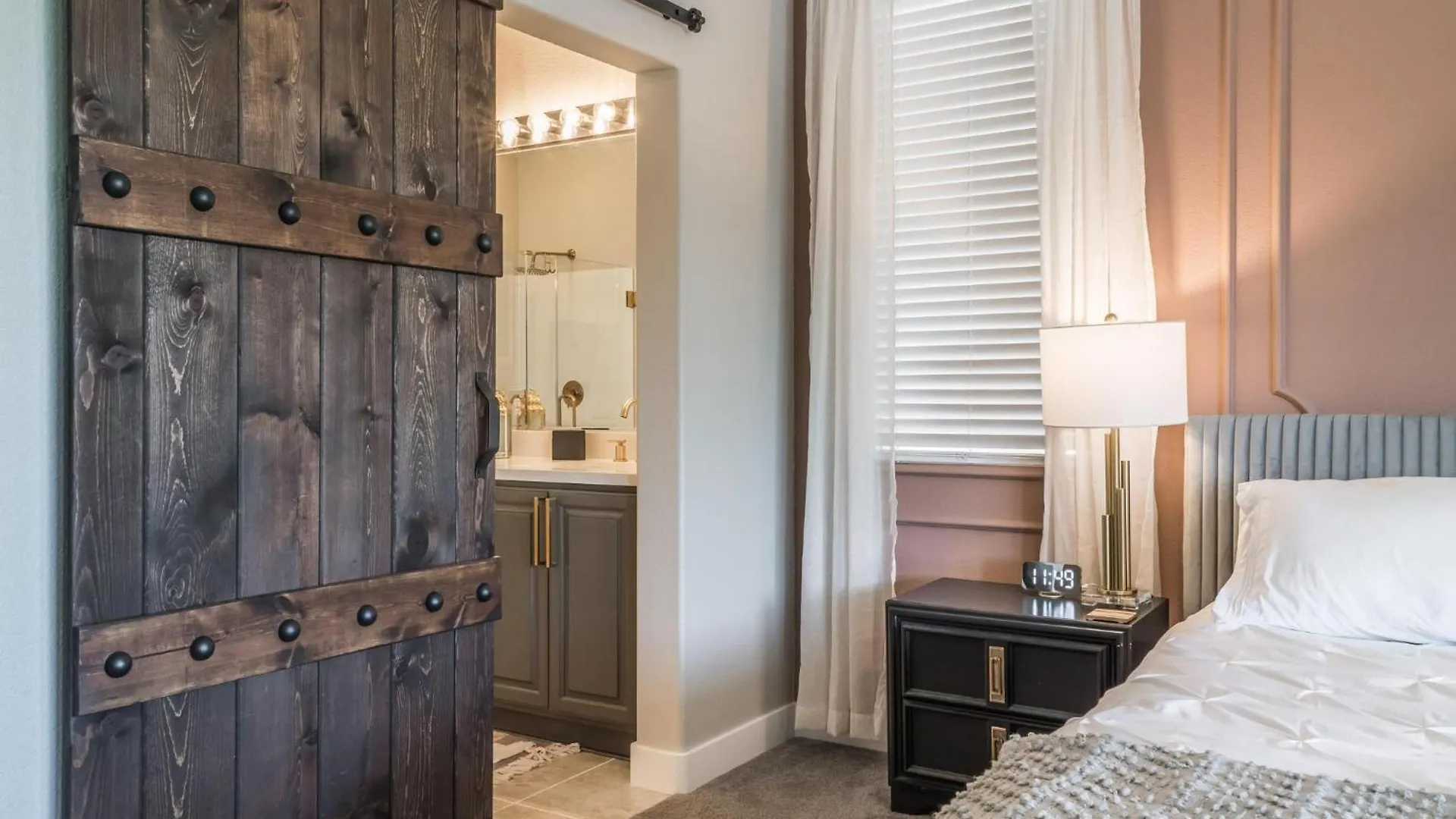 Vegas-Style Desert Luxury: Themed Bedrooms, Game Room, Fire Pit & Jacuzzi. Only 20 Min To The Strip! Las Vegas 0*,