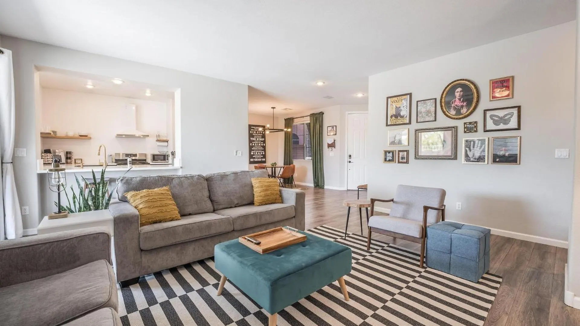 Vegas-Style Desert Luxury: Themed Bedrooms, Game Room, Fire Pit & Jacuzzi. Only 20 Min To The Strip! location